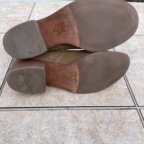 Tory Burch Sienna River Rock Embossed Logo Suede Leather Ankle Boots - Picture 10 of 12